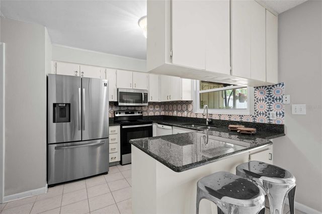 7635 DELEON COURT, Tampa, FL 33615