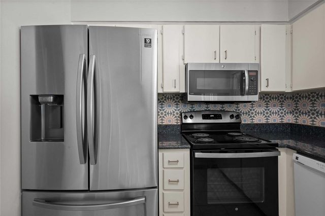 7635 DELEON COURT, Tampa, FL 33615