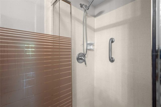 7635 DELEON COURT, Tampa, FL 33615