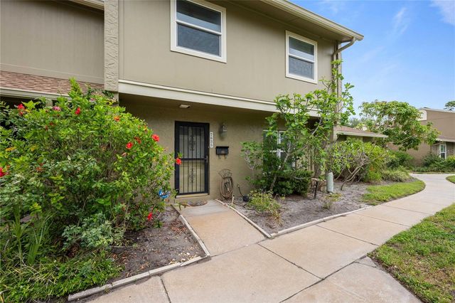 7635 DELEON COURT, Tampa, FL 33615