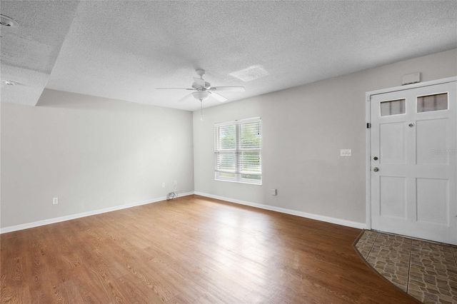 7635 DELEON COURT, Tampa, FL 33615