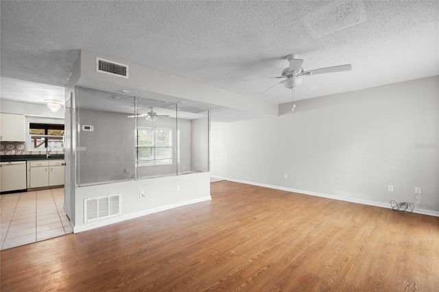 7635 DELEON COURT, Tampa, FL 33615