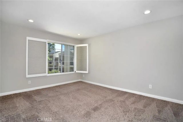 5500 Owensmouth Avenue 311, Woodland Hills, CA 91367