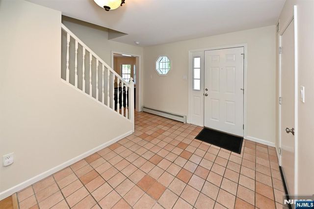570 Oak Avenue, Maywood, NJ 07607
