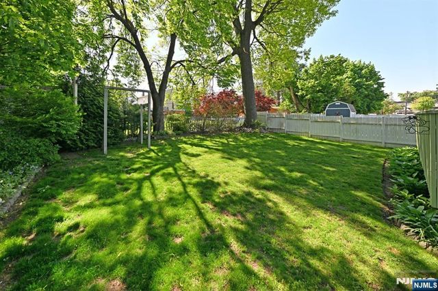 570 Oak Avenue, Maywood, NJ 07607