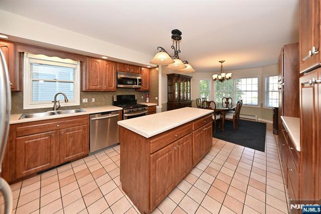 570 Oak Avenue, Maywood, NJ 07607