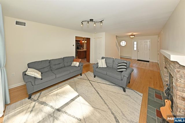 570 Oak Avenue, Maywood, NJ 07607
