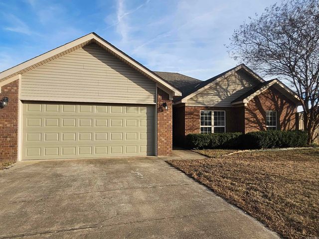 19 Chantileer Ln, Ward, AR 72176