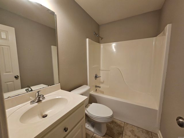 19 Chantileer Ln, Ward, AR 72176