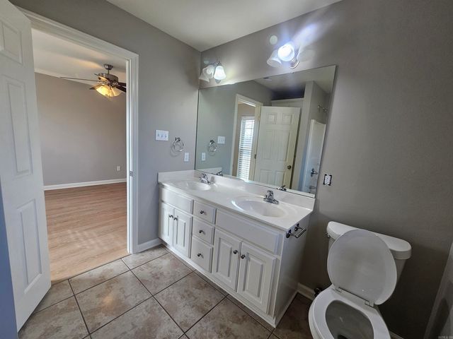 19 Chantileer Ln, Ward, AR 72176