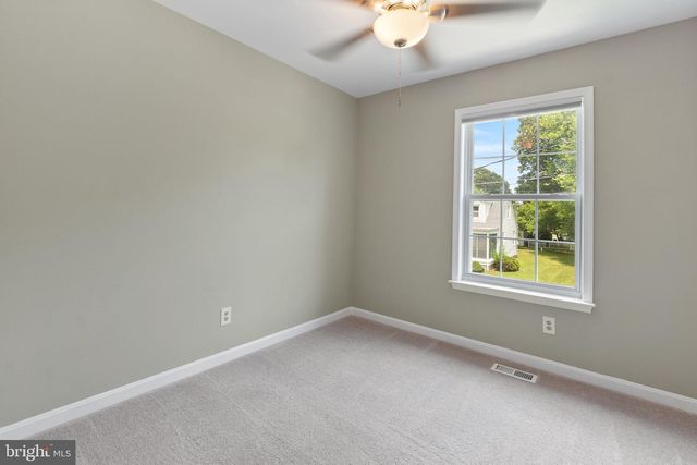 1527 LINCOLN RD, Shady Side, MD 20764
