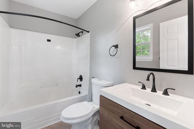 1527 LINCOLN RD, Shady Side, MD 20764