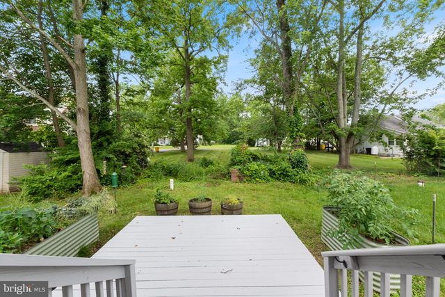 1527 LINCOLN RD, Shady Side, MD 20764