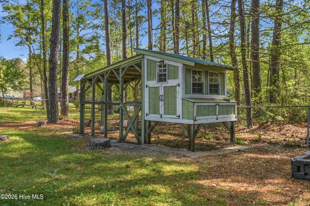 475 N Highway 172, Hubert, NC 28539