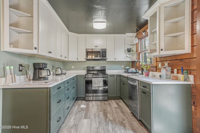 475 N Highway 172, Hubert, NC 28539