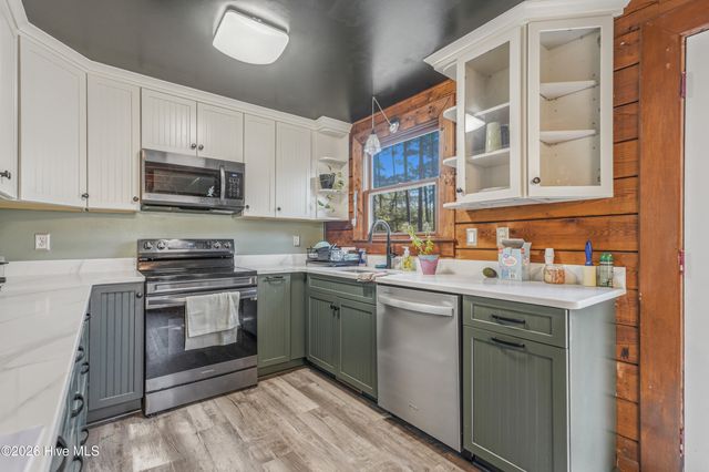 475 N Highway 172, Hubert, NC 28539