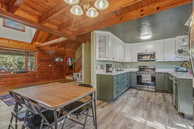 475 N Highway 172, Hubert, NC 28539