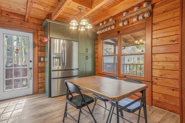 475 N Highway 172, Hubert, NC 28539