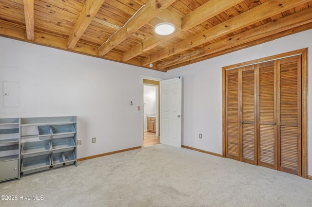 475 N Highway 172, Hubert, NC 28539