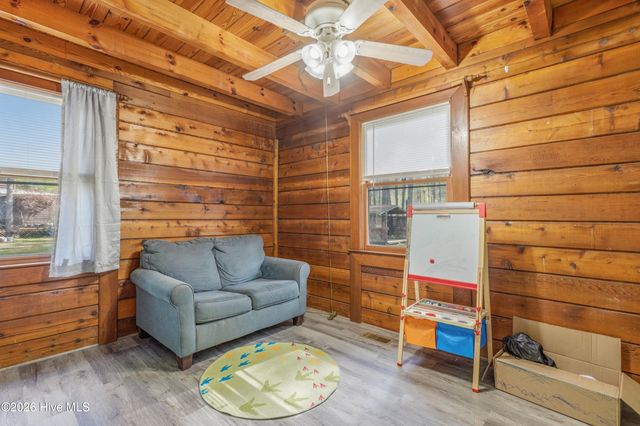 475 N Highway 172, Hubert, NC 28539