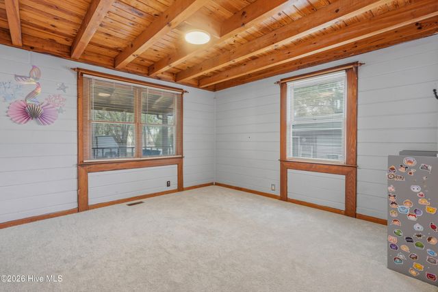 475 N Highway 172, Hubert, NC 28539