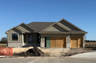 3228 N Bedford Ct, Wichita, KS 67226