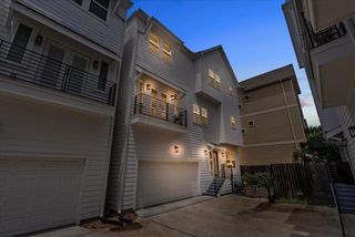 1505 W 23rd Street D, Houston, TX 77008