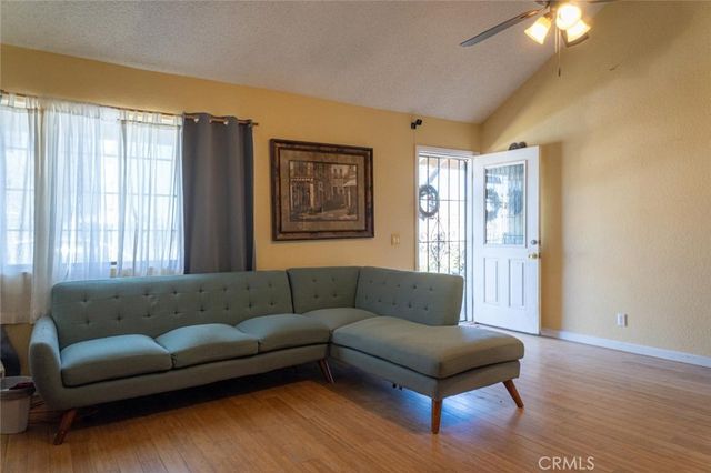 10330 E Avenue R14, Littlerock, CA 93543