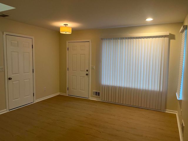22741 Middlebelt Road, Farmington Hills, MI 48336