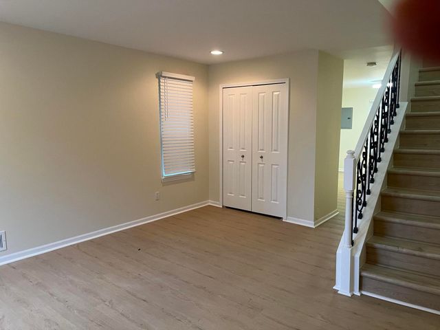 22741 Middlebelt Road, Farmington Hills, MI 48336
