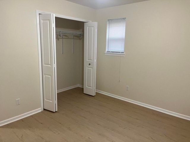 22741 Middlebelt Road, Farmington Hills, MI 48336