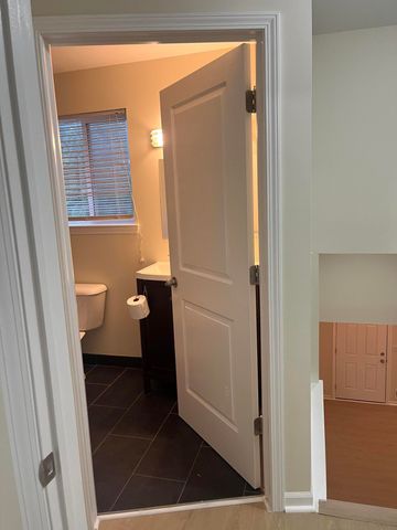 22741 Middlebelt Road, Farmington Hills, MI 48336