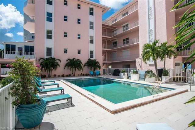 26236 Hickory BLVD 7, Bonita Springs, FL 34134