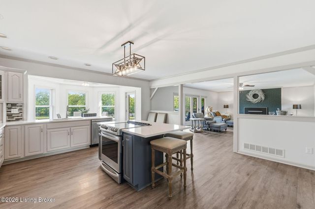 1701 Acorn Ln, La Grange, KY 40031