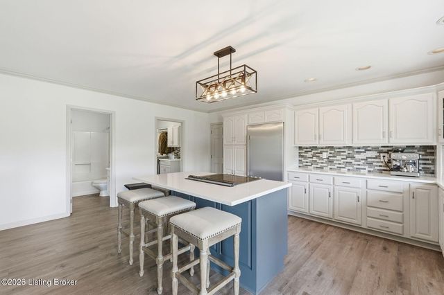 1701 Acorn Ln, La Grange, KY 40031