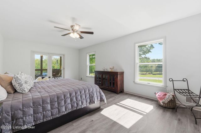 1701 Acorn Ln, La Grange, KY 40031