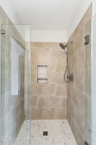 1701 Acorn Ln, La Grange, KY 40031