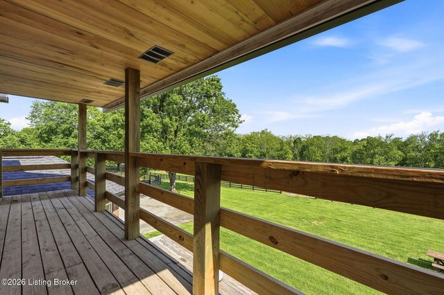 1701 Acorn Ln, La Grange, KY 40031