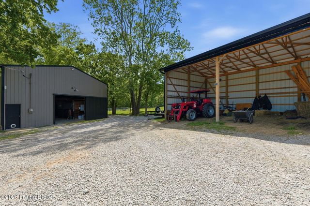 1701 Acorn Ln, La Grange, KY 40031