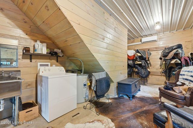 1701 Acorn Ln, La Grange, KY 40031