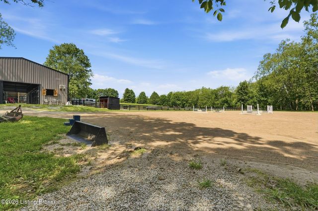 1701 Acorn Ln, La Grange, KY 40031