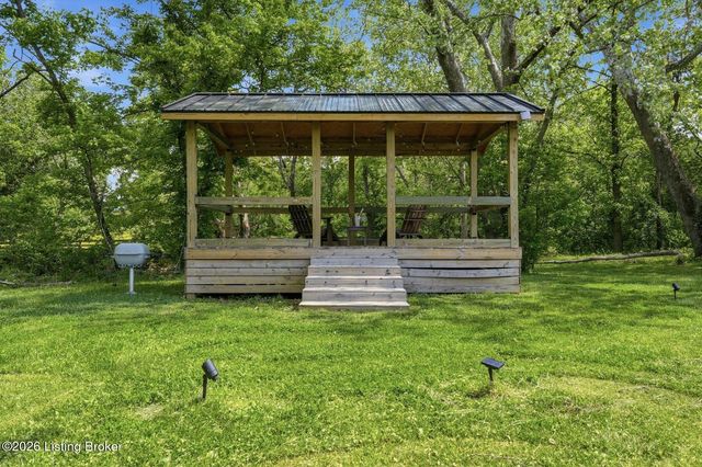 1701 Acorn Ln, La Grange, KY 40031