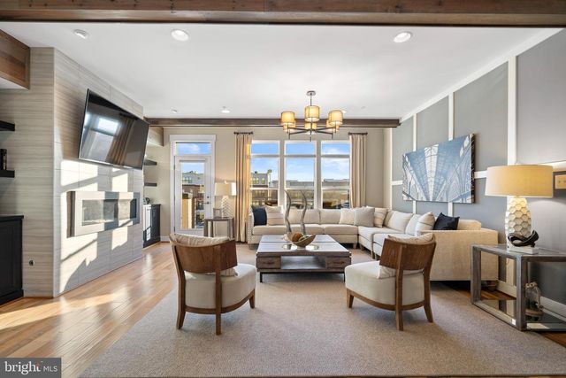 42389 WILLOW CREEK WAY, Brambleton, VA 20148