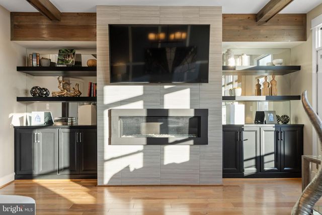 42389 WILLOW CREEK WAY, Brambleton, VA 20148