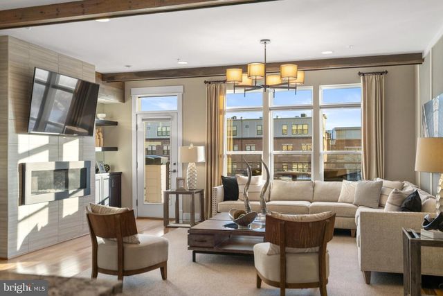 42389 WILLOW CREEK WAY, Brambleton, VA 20148