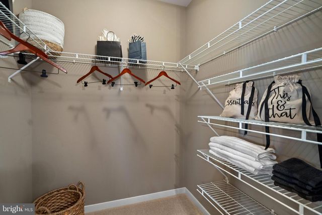 42389 WILLOW CREEK WAY, Brambleton, VA 20148