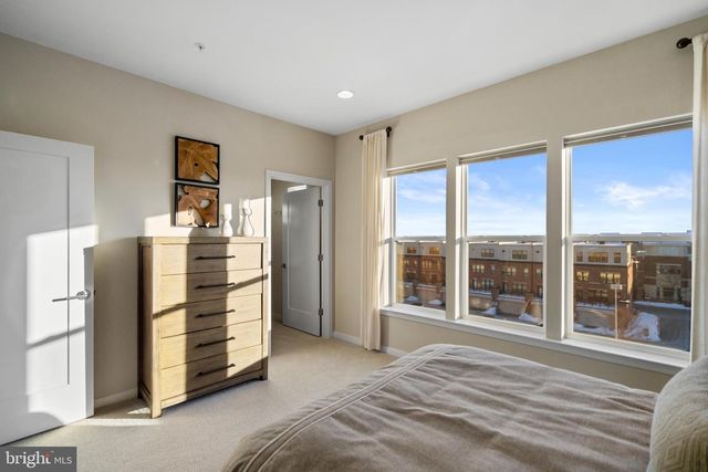 42389 WILLOW CREEK WAY, Brambleton, VA 20148