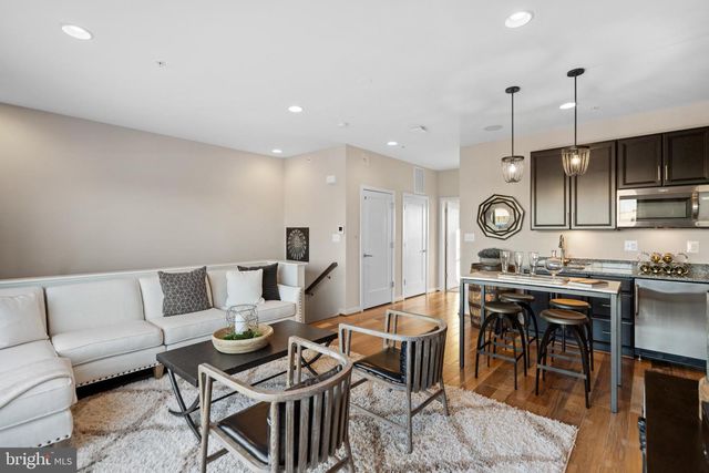 42389 WILLOW CREEK WAY, Brambleton, VA 20148