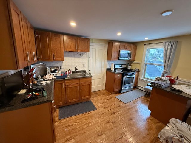 12 French Ave 3, Braintree, MA 02184