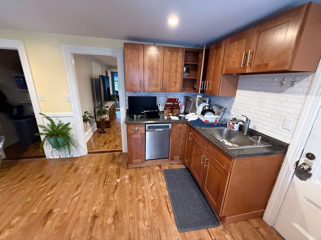 12 French Ave 3, Braintree, MA 02184